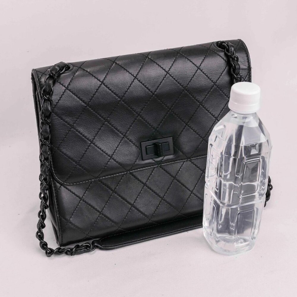 Authentic CHANEL 2.55 Vintage Black Quilted Leather 2.55 handbag - Picture 3 of 15